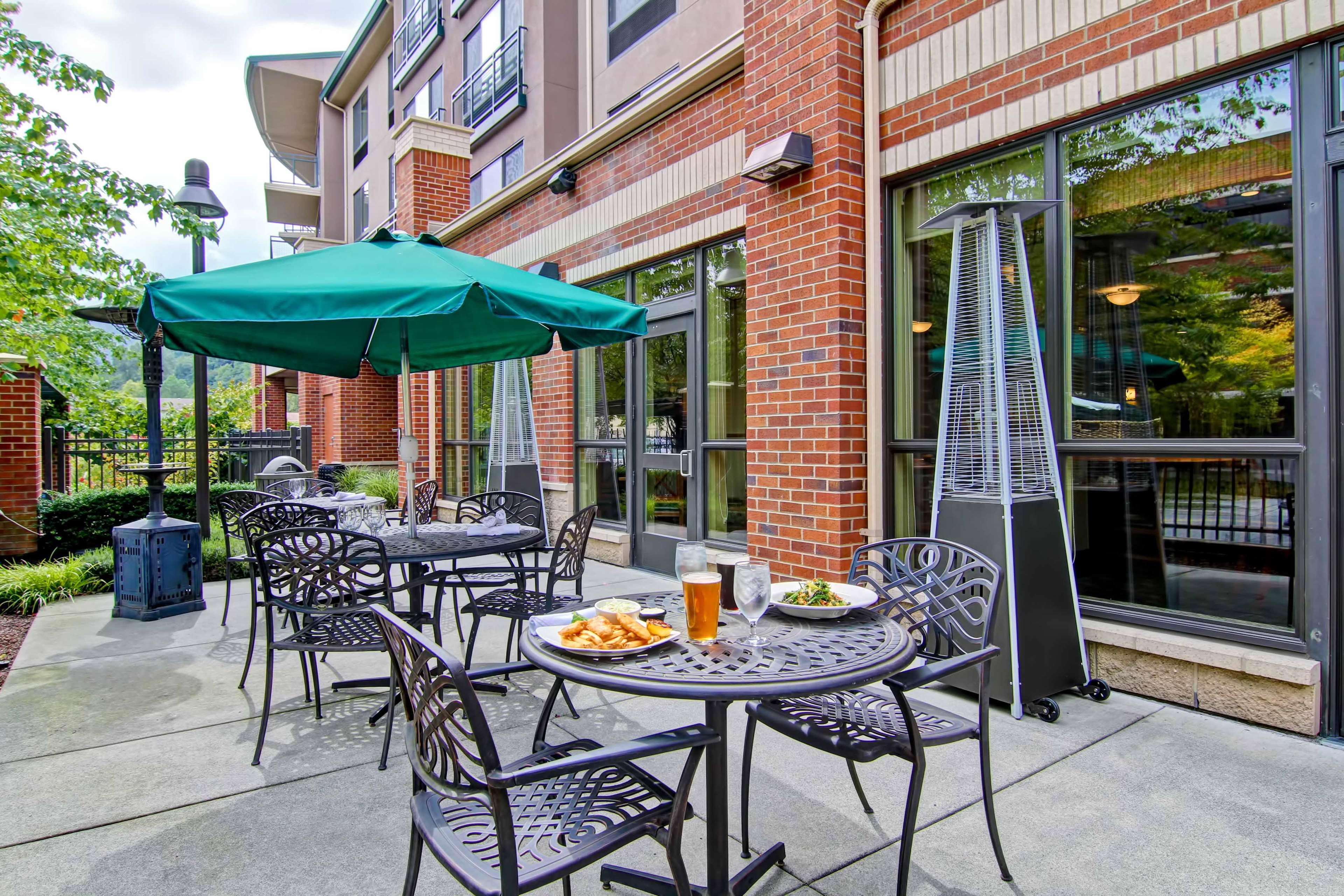 Hilton Garden Inn Seattle/Issaquah Exterior foto